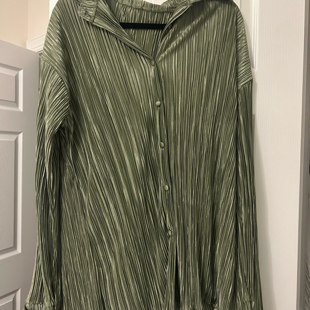 Green Pleated Button-Up Blouse